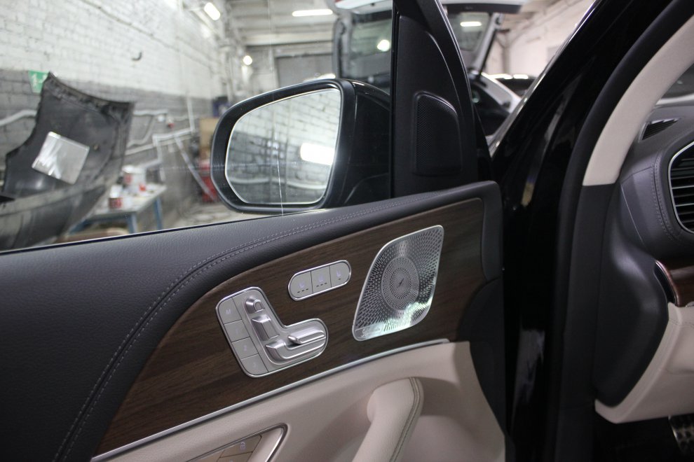 Переделка нового Mercedes GLS 167 в Maybach GLS600